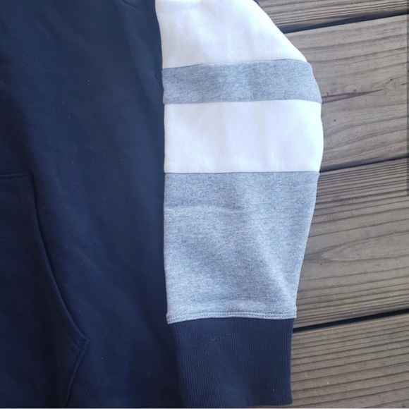 Under Armour women’s black hoodie jacket size M - Picture 3 of 11